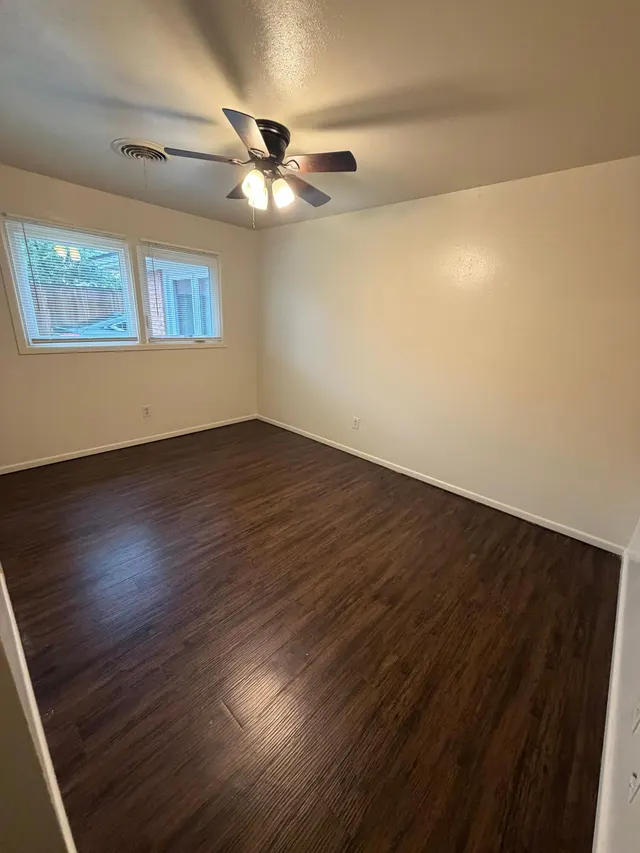 Photo 6 — 2412 33rd Street A, Lubbock, TX 79411
