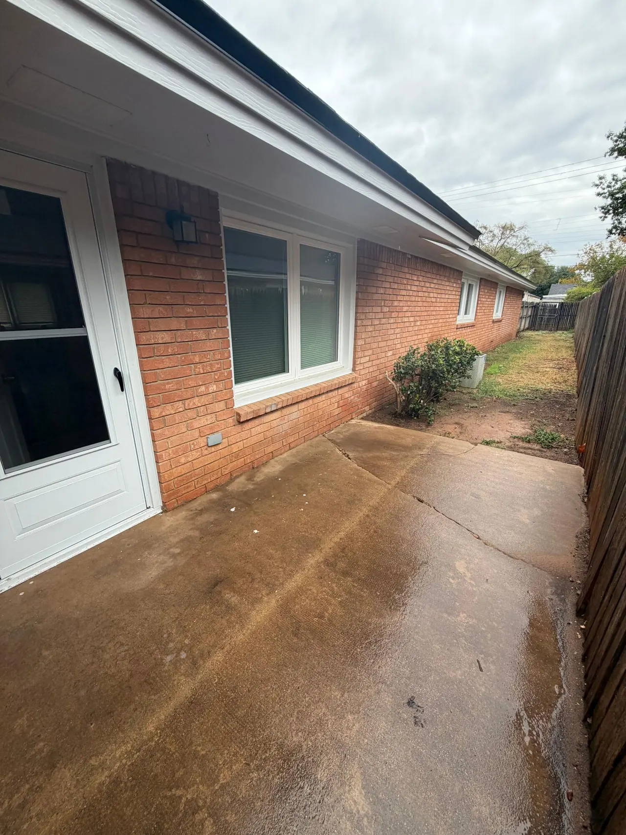 Photo 10 — 2412 33rd Street A, Lubbock, TX 79411
