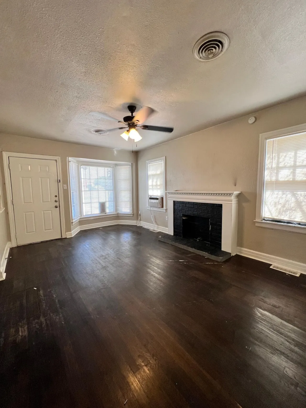 Photo 2 — 2009 22nd Street, Lubbock, TX 79411