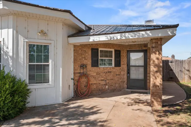 Photo 3 — 9612 Elkhart Avenue, Lubbock, TX 79424