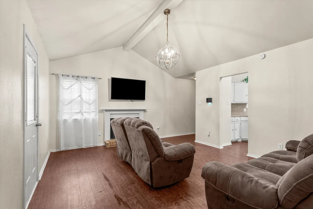Photo 7 — 9612 Elkhart Avenue, Lubbock, TX 79424