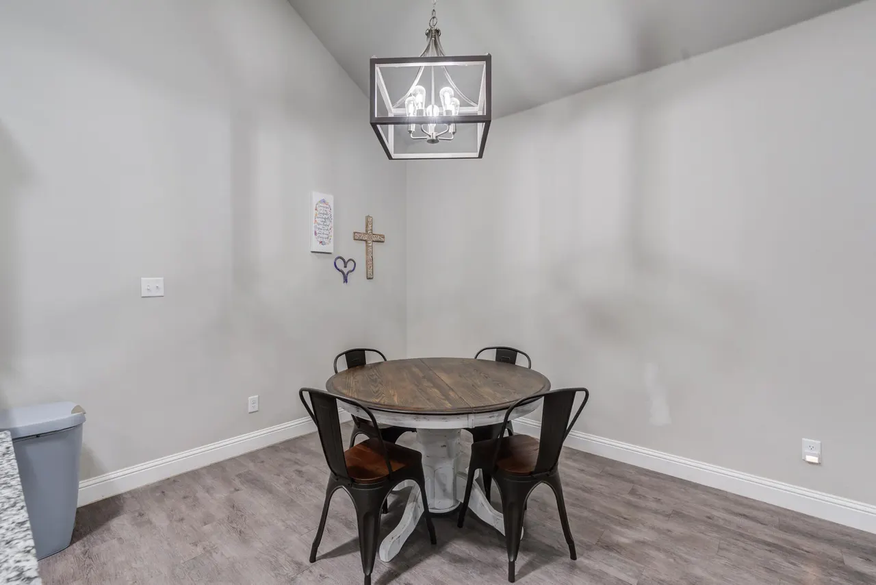 Photo 11 — 1204 N Essex Avenue, Lubbock, TX 79416