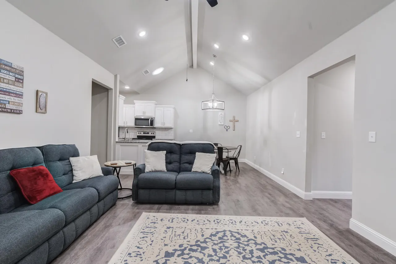 Photo 14 — 1204 N Essex Avenue, Lubbock, TX 79416