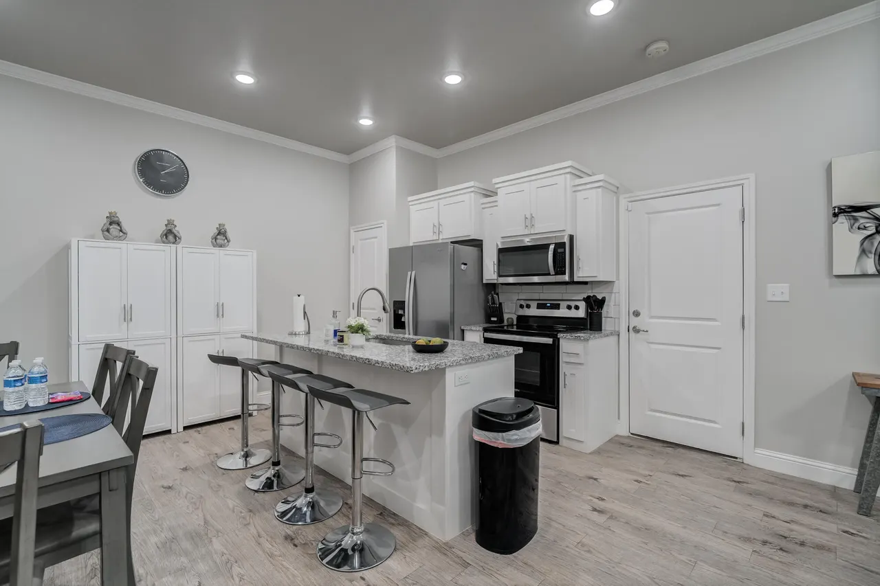 Photo 3 — 1206 N Essex Avenue, Lubbock, TX 79416