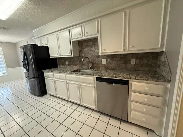 Photo 8 — 5721 89th Street, Lubbock, TX 79424