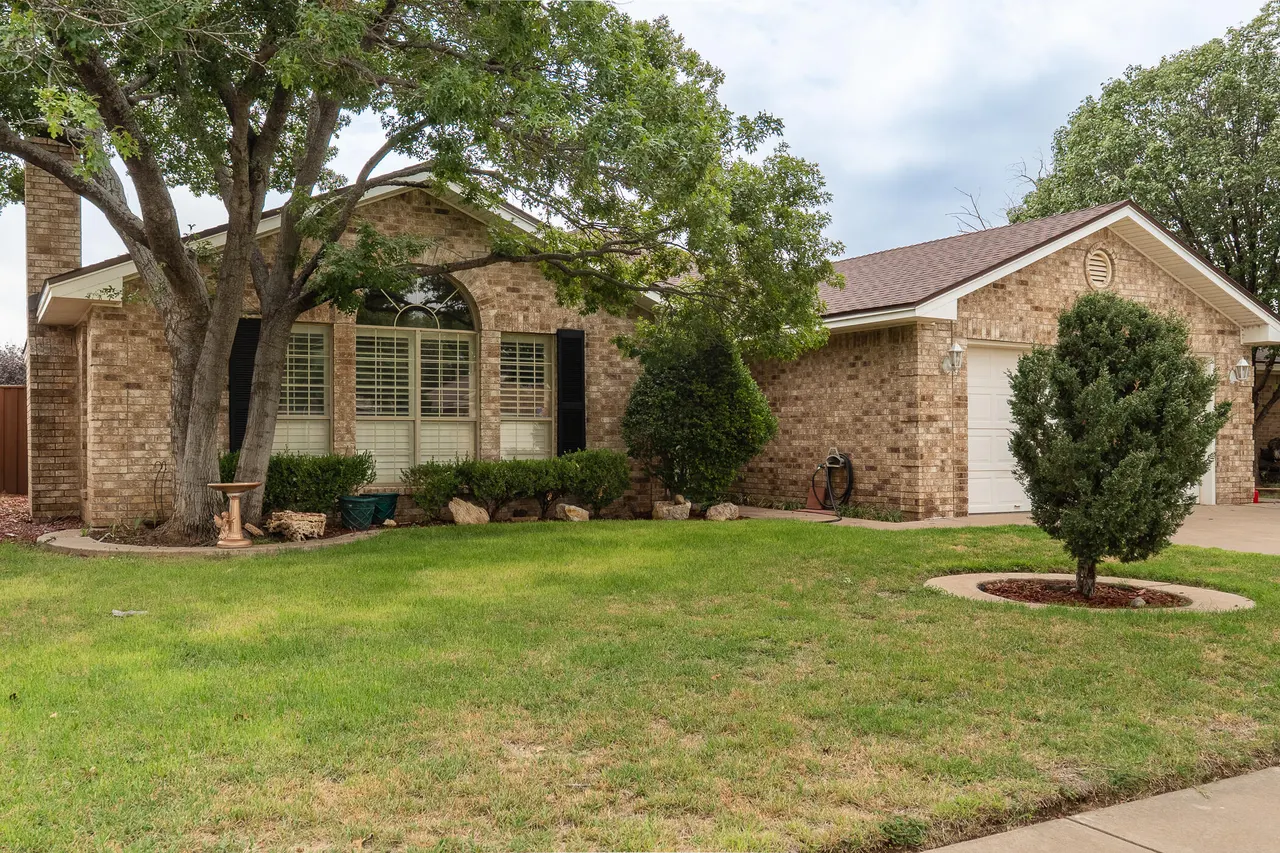 Photo 3 — 5709 95th Street, Lubbock, TX 79424