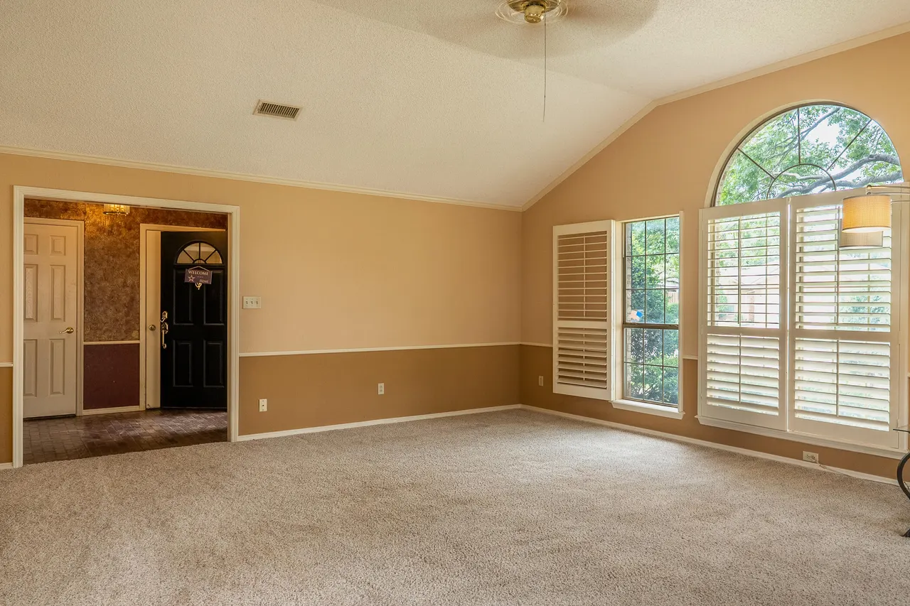 Photo 8 — 5709 95th Street, Lubbock, TX 79424