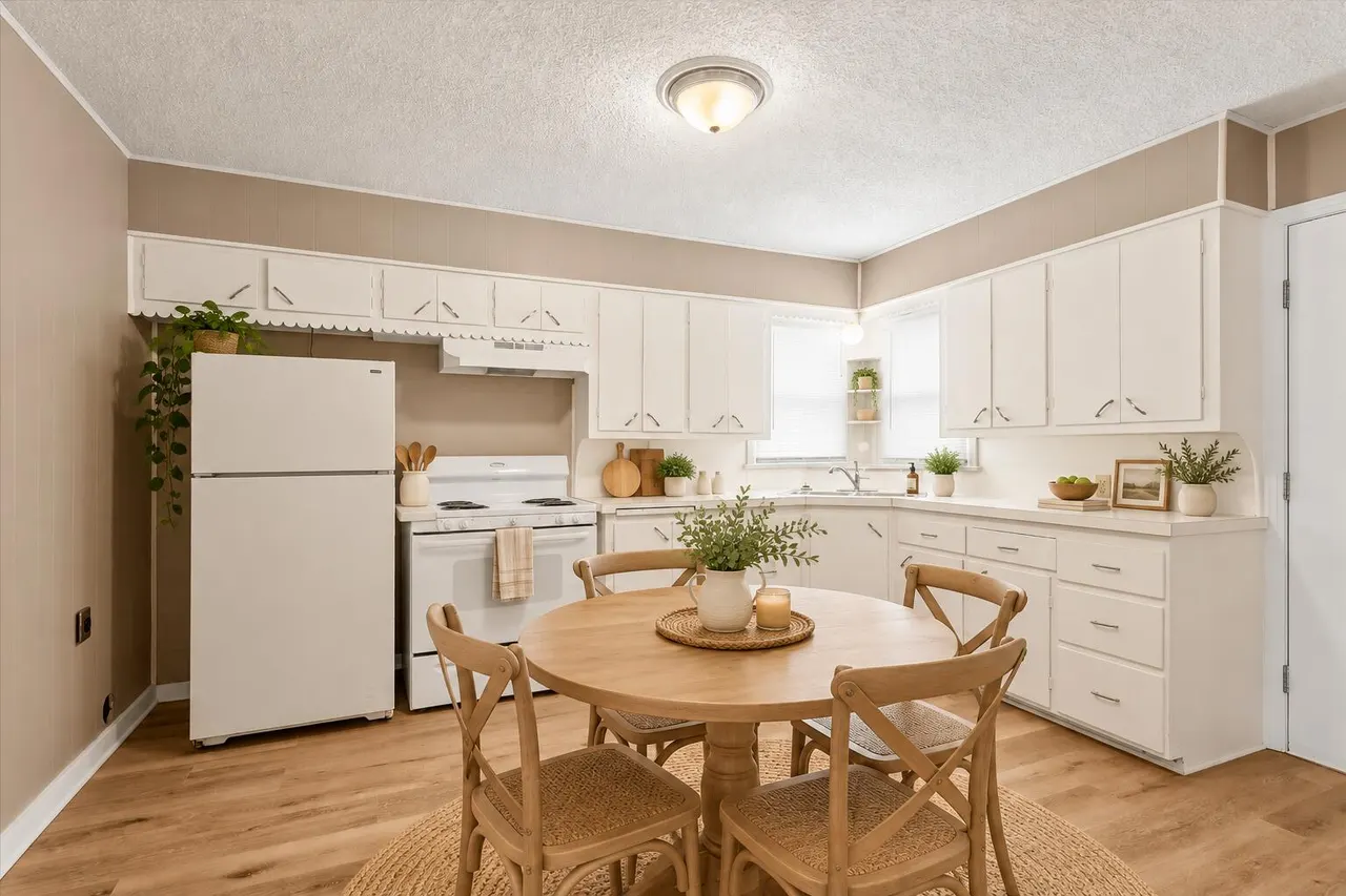 Photo 10 — 107 Hickory Street, Levelland, TX 79336