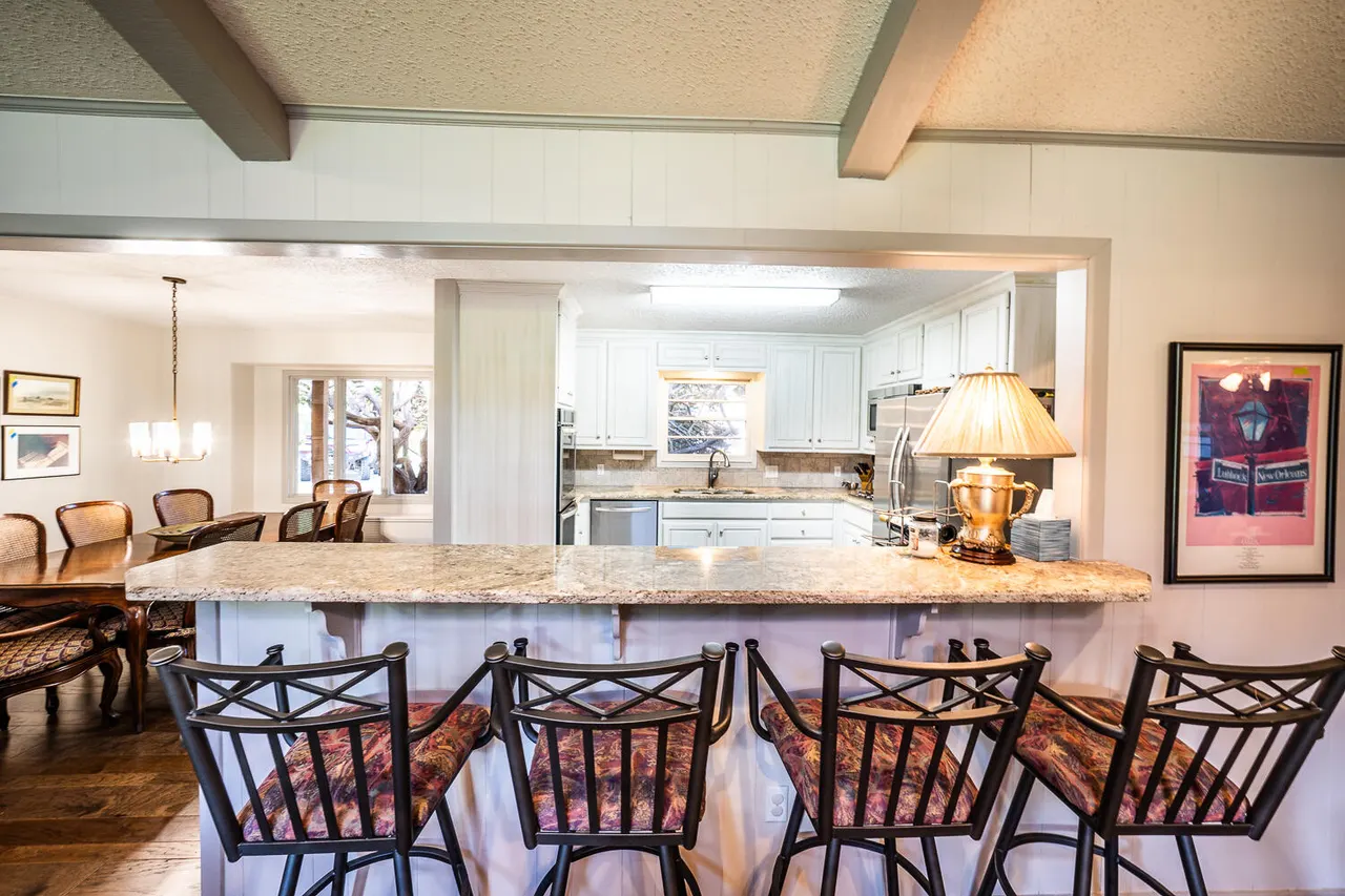 Photo 10 — 6603 Oxford Avenue, Lubbock, TX 79413