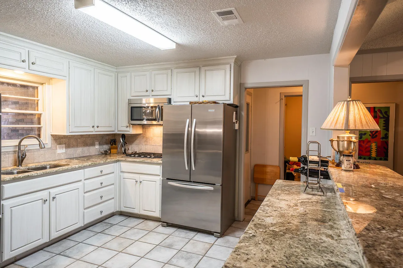 Photo 12 — 6603 Oxford Avenue, Lubbock, TX 79413