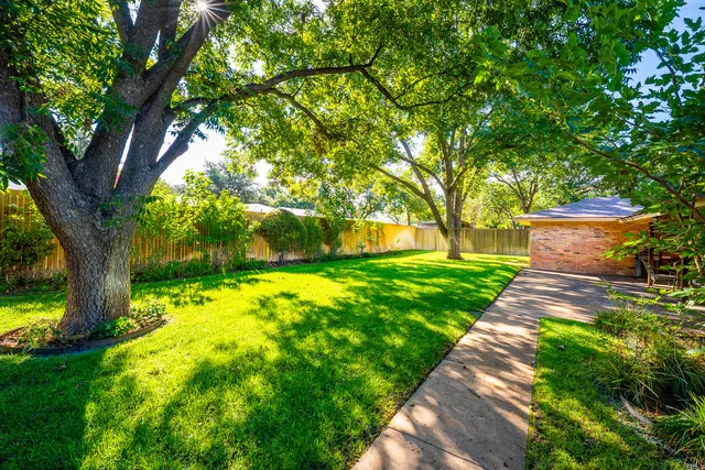 Photo 3 — 6603 Oxford Avenue, Lubbock, TX 79413