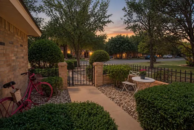Photo 2 — 5006 94th Street, Lubbock, TX 79424