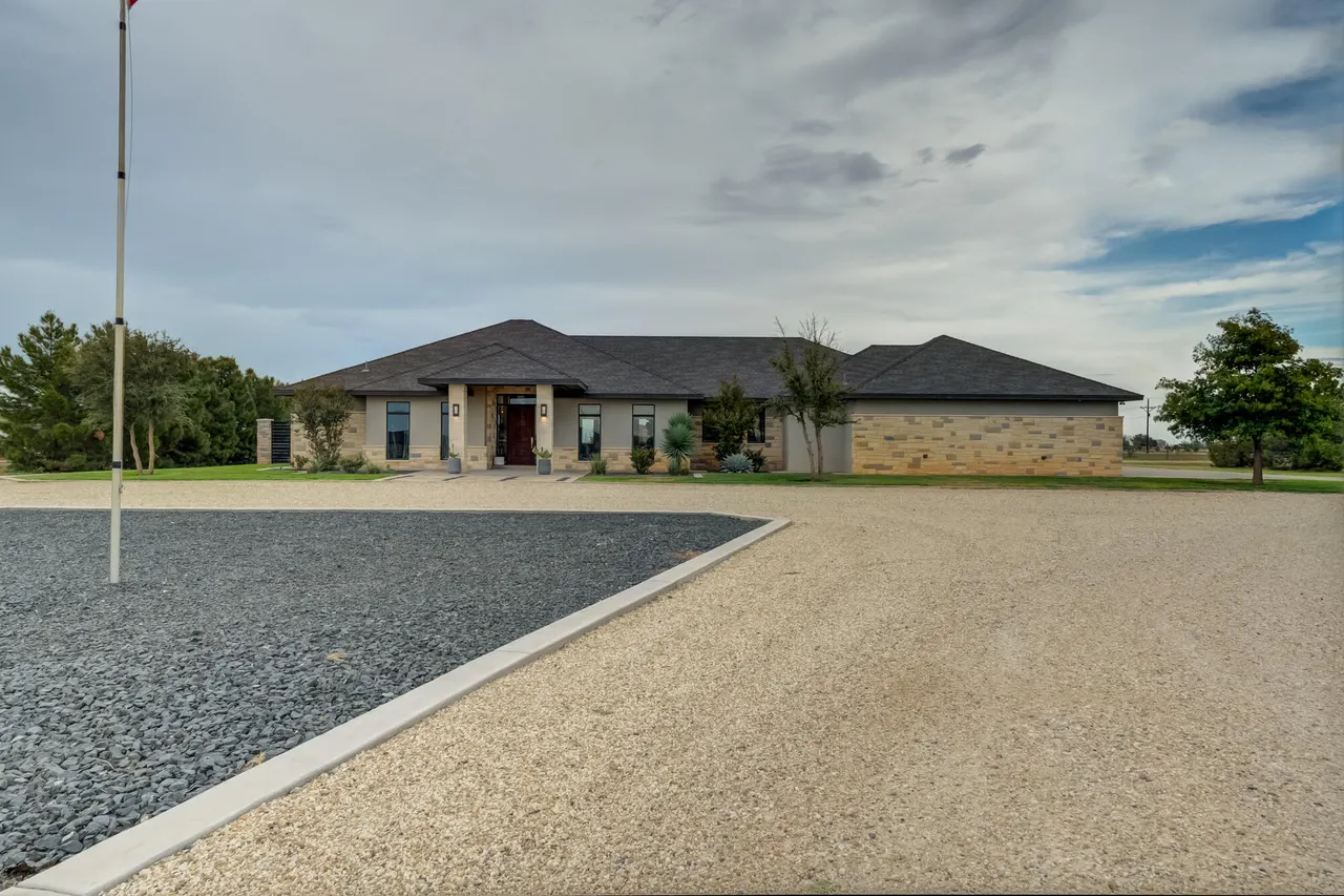 Photo 8 — 12117 E Farm To Market Road 40, Slaton, TX 79364