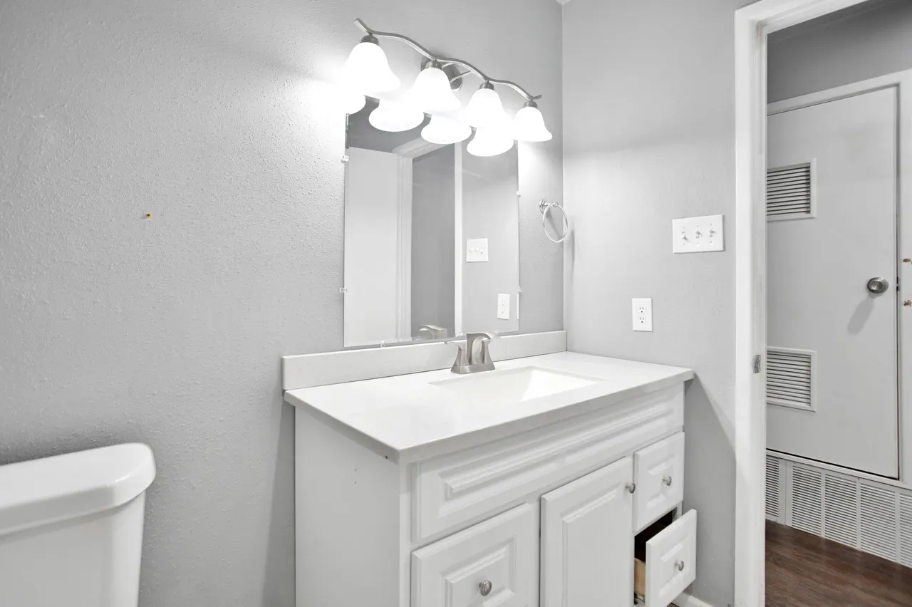 Photo 46 — 6611 Canton Avenue, Lubbock, TX 79413