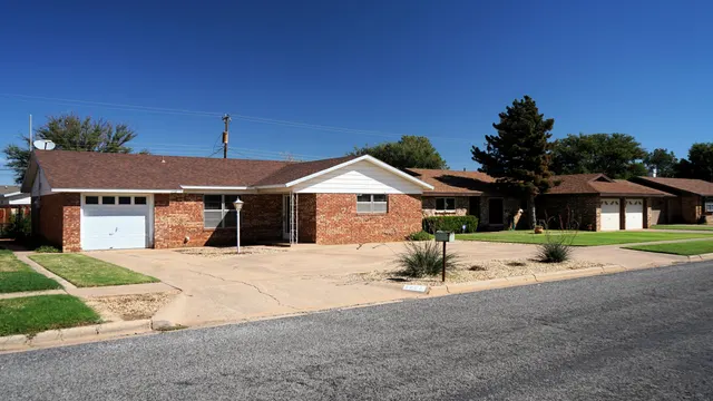 Front exterior — 1221 W 14th Street, Littlefield, TX 79339
