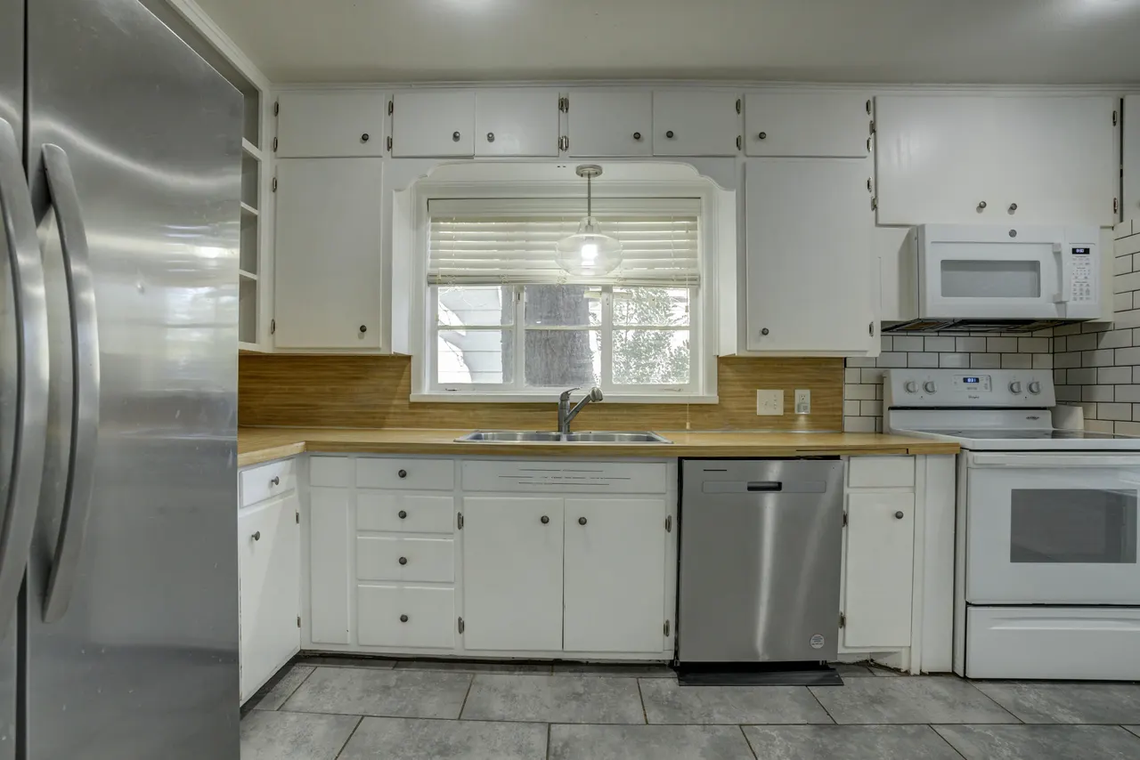 Photo 14 — 3512 26th Street, Lubbock, TX 79410