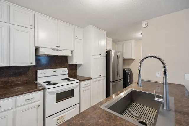Photo 3 — 403 E 19th Street, Littlefield, TX 79339