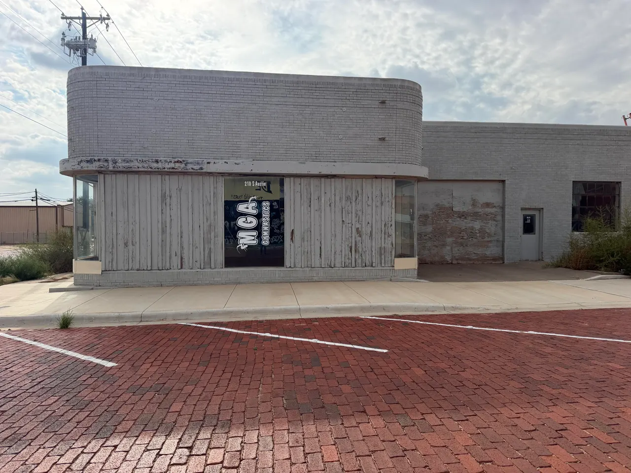 Photo 2 — 210 S Austin Avenue, Lamesa, TX 79331
