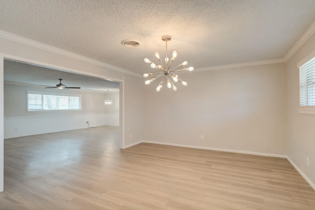 Photo 9 — 2117 62nd Street, Lubbock, TX 79412
