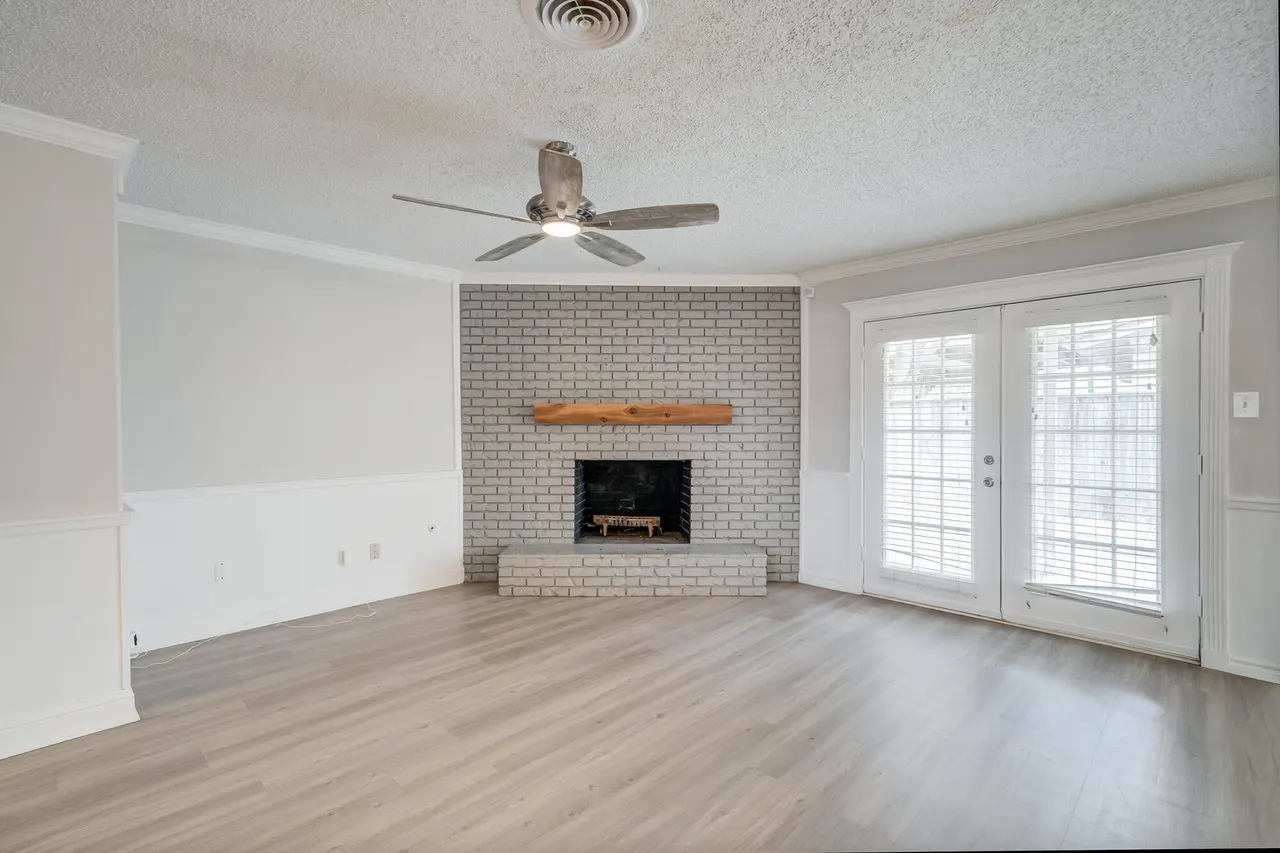Photo 11 — 2117 62nd Street, Lubbock, TX 79412