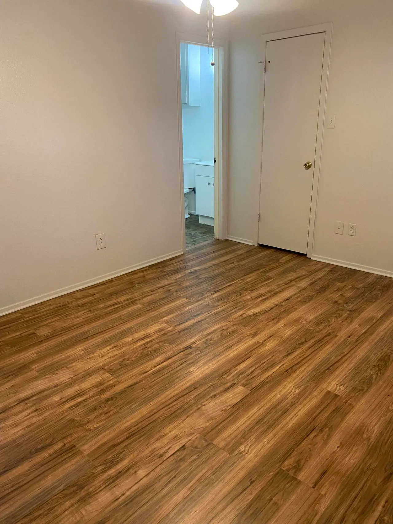 Photo 7 — 7404 Fir Avenue, Lubbock, TX 79404