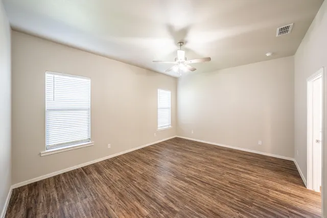 Photo 6 — 2149 Kirksey Avenue, Lubbock, TX 79407
