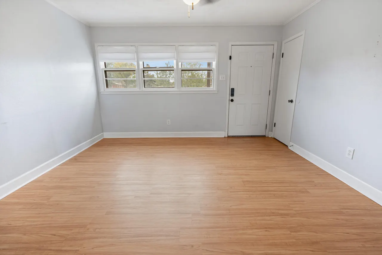 Photo 3 — 5325 32nd Street, Lubbock, TX 79407