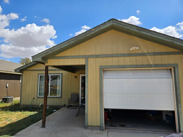 Photo 2 — 4607 Avenue D, Lubbock, TX 79404