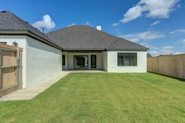 Photo 5 — 13510 Noble Avenue, Lubbock, TX 79423