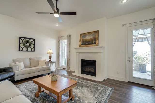 Photo 3 — 3808 59th Street, Lubbock, TX 79413