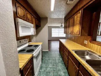 Photo 12 — 722 12th Street, Wolfforth, TX 79382