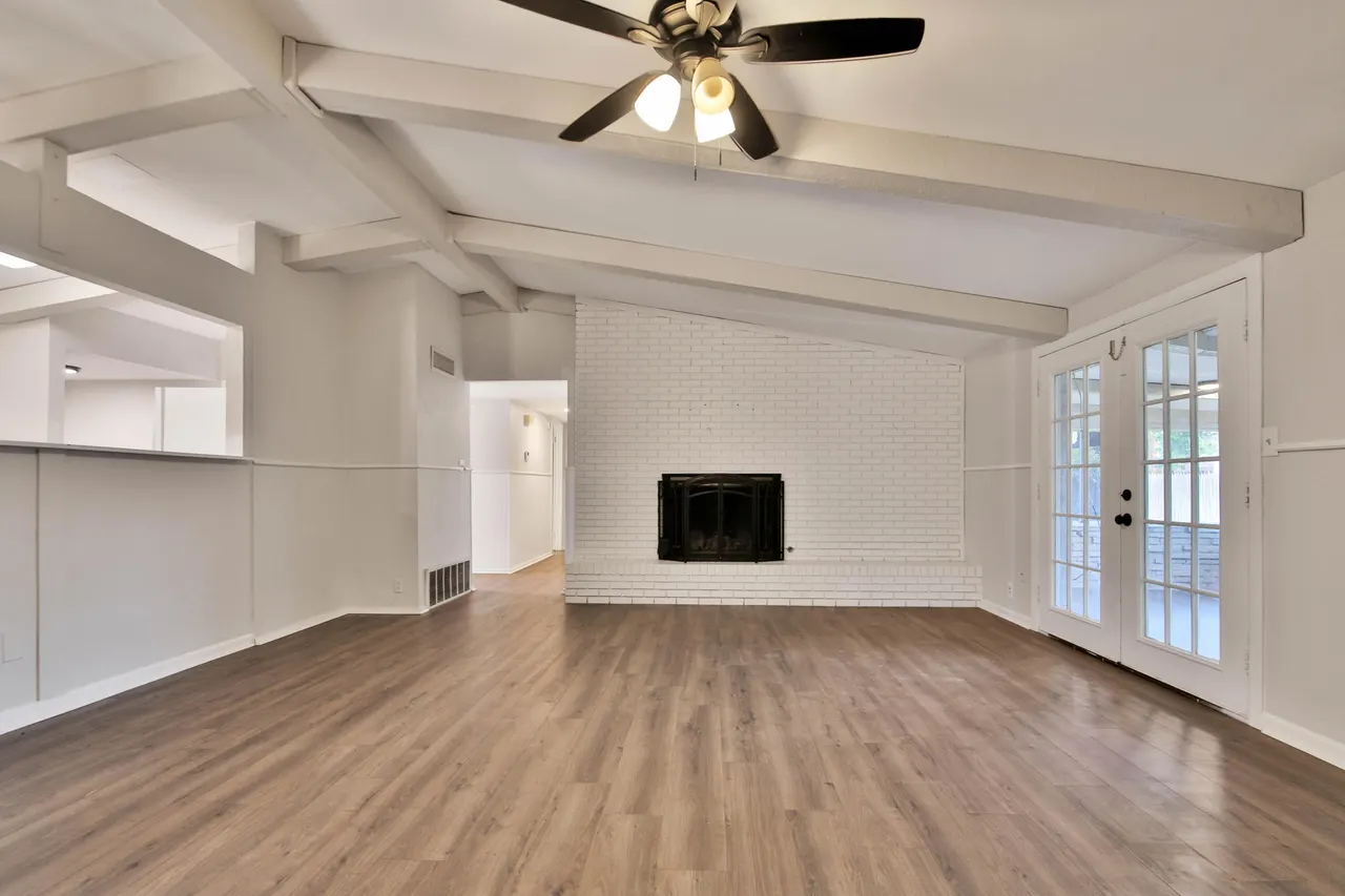 Photo 10 — 2007 68th Street, Lubbock, TX 79412