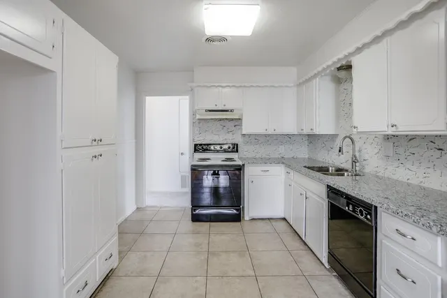 Photo 8 — 2821 32nd Street, Lubbock, TX 79410