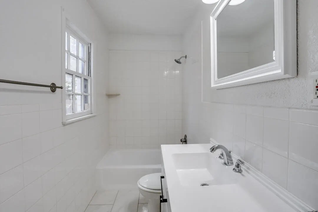 Photo 12 — 2821 32nd Street, Lubbock, TX 79410
