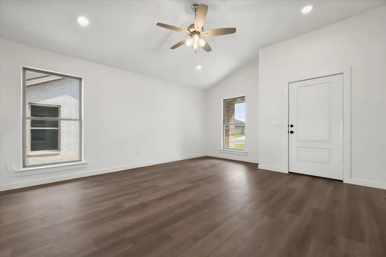 Photo 8 — 13710 Gary Avenue, Lubbock, TX 79423
