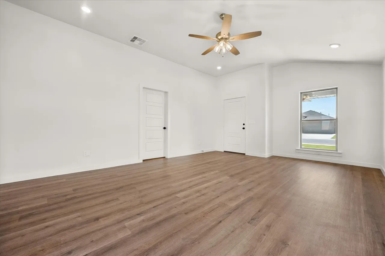 Photo 10 — 13712 Gary Avenue, Lubbock, TX 79423