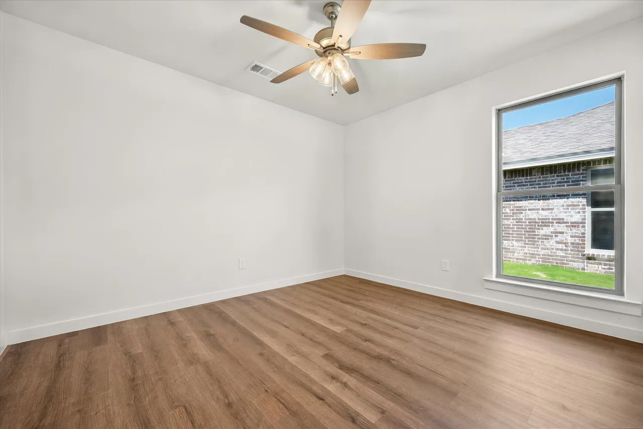 Photo 13 — 13712 Gary Avenue, Lubbock, TX 79423