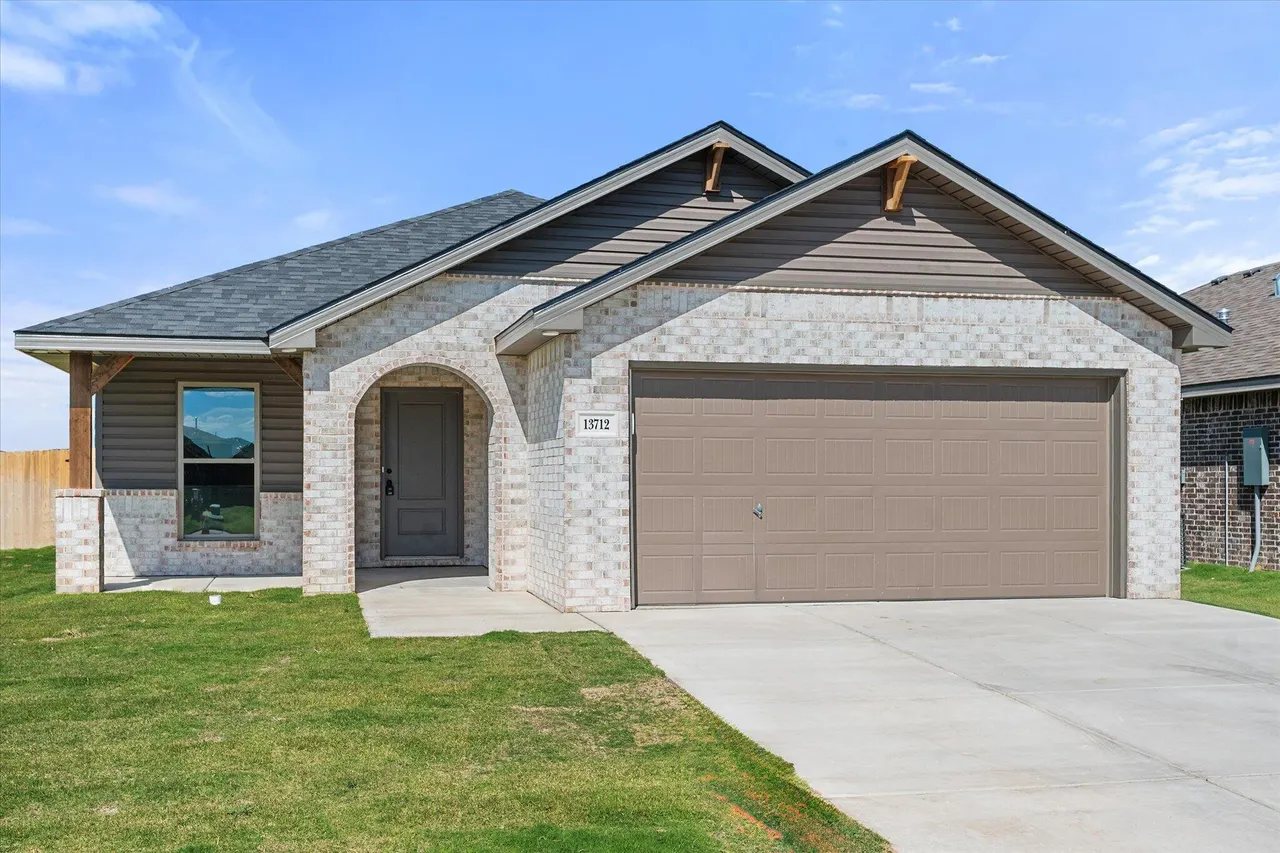 Photo 2 — 13712 Gary Avenue, Lubbock, TX 79423