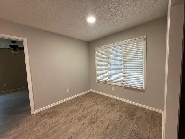 Photo 5 — 5231 92nd Street, Lubbock, TX 79424
