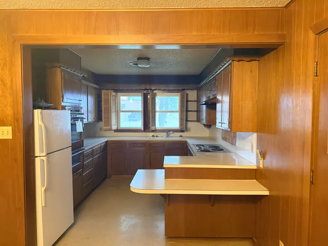 Photo 3 — 1380 W Lynn Street, Slaton, TX 79364