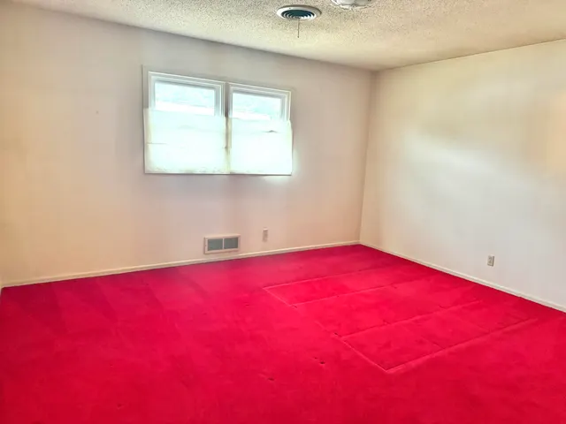 Photo 8 — 1380 W Lynn Street, Slaton, TX 79364