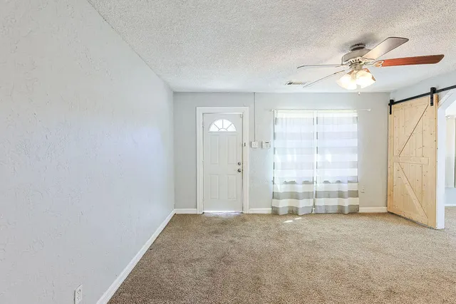 Photo 7 — 1724 28th Street, Lubbock, TX 79411