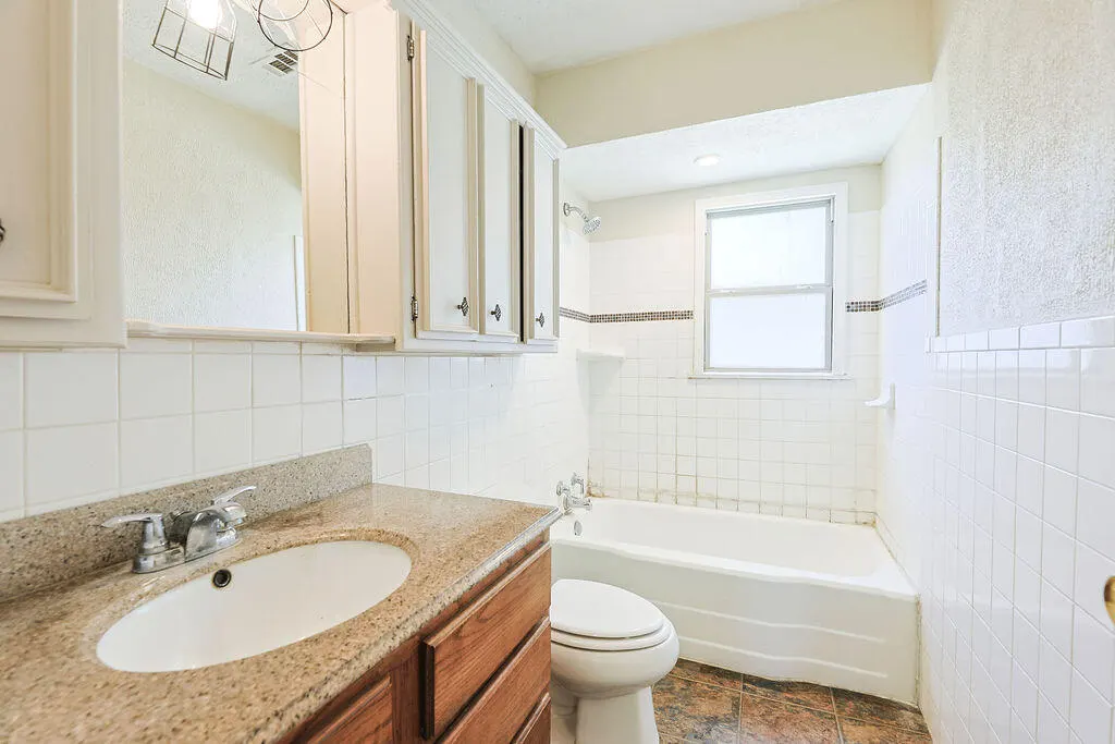 Photo 28 — 1724 28th Street, Lubbock, TX 79411