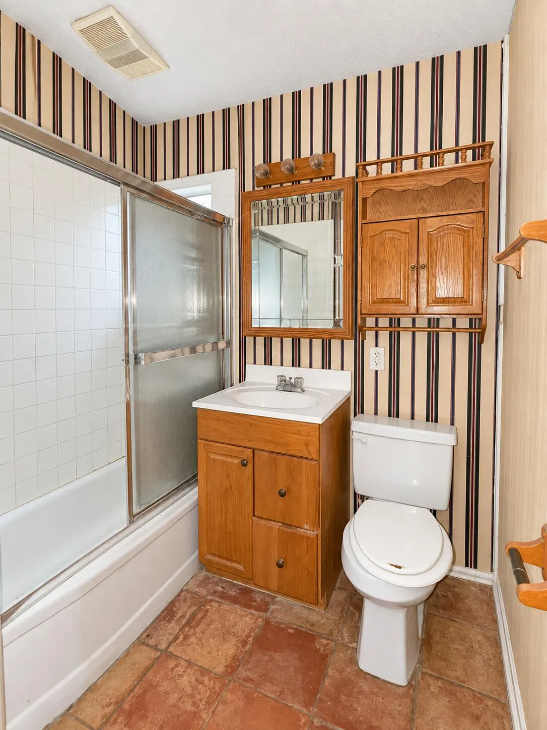 Photo 8 — 3722 31st Street, Lubbock, TX 79410