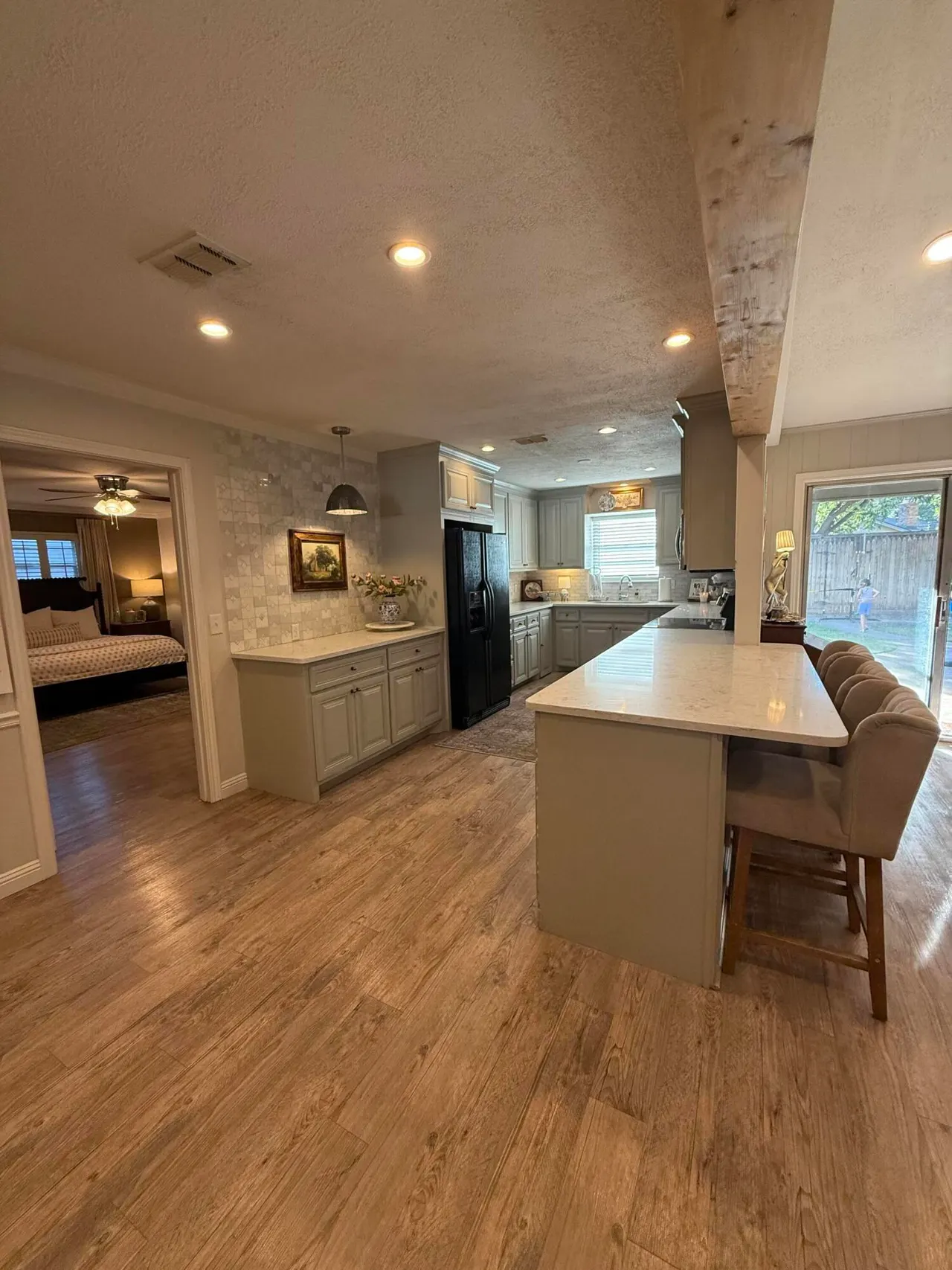 Photo 13 — 7905 Knoxville Avenue, Lubbock, TX 79423