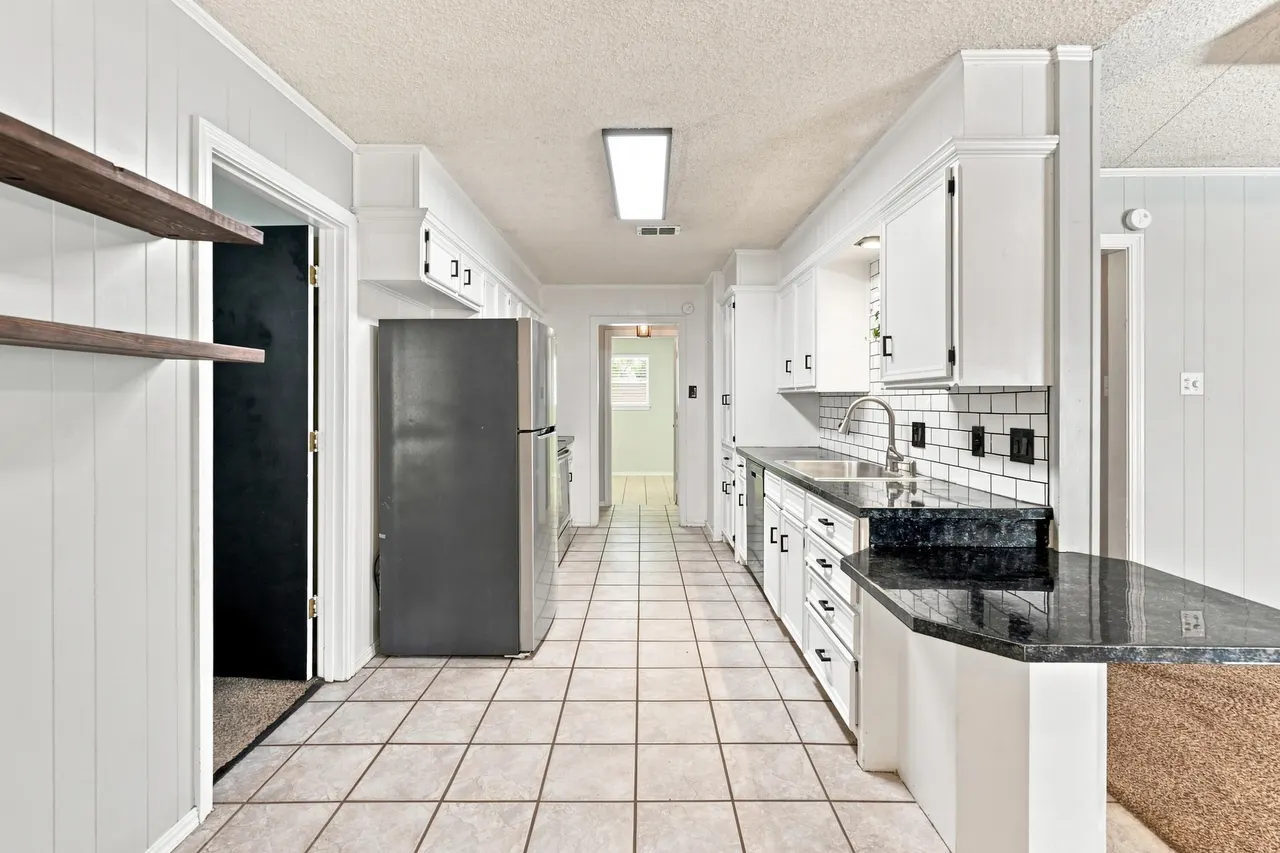 Photo 12 — 1003 Cedar Avenue, Idalou, TX 79329