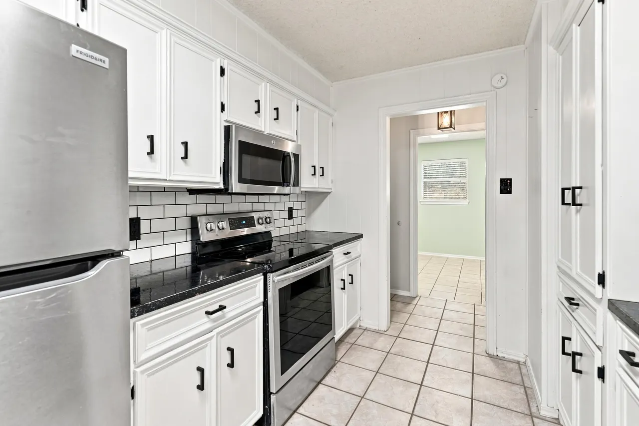 Photo 14 — 1003 Cedar Avenue, Idalou, TX 79329