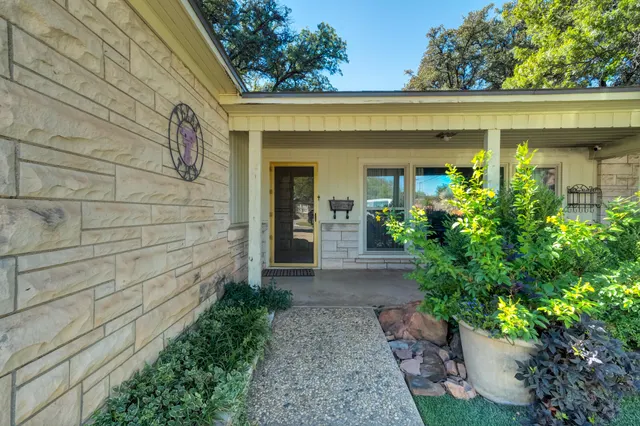 Photo 7 — 3717 23rd Street, Lubbock, TX 79410