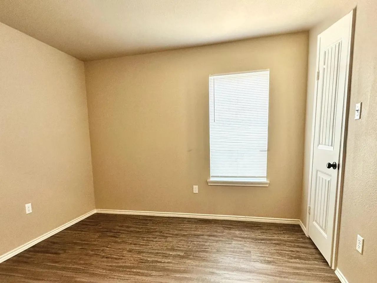 Photo 7 — 3420 E 3rd Place, Lubbock, TX 79403
