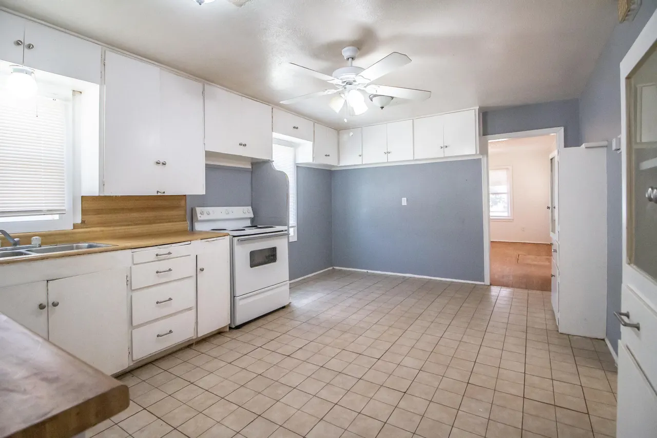 Photo 7 — 1305 S 9th Street, Slaton, TX 79364